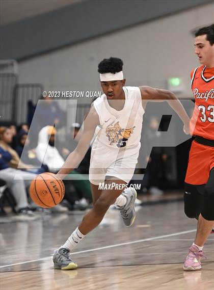 Thumbnail 3 in Lynwood vs. Pacifica Christian/Orange County (MLK Classic) photogallery.