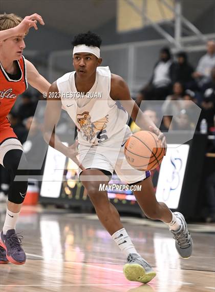 Thumbnail 2 in Lynwood vs. Pacifica Christian/Orange County (MLK Classic) photogallery.