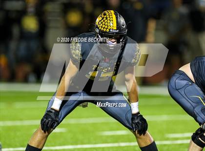 Thumbnail 1 in Malakoff vs. Pottsboro (UIL 3A D1 Area) photogallery.