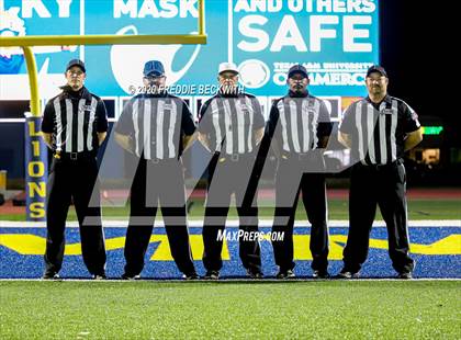 Thumbnail 3 in Malakoff vs. Pottsboro (UIL 3A D1 Area) photogallery.