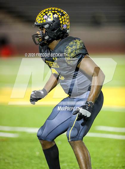 Thumbnail 1 in Malakoff vs. Pottsboro (UIL 3A D1 Area) photogallery.