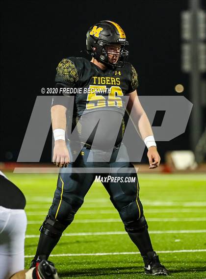 Thumbnail 1 in Malakoff vs. Pottsboro (UIL 3A D1 Area) photogallery.