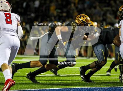 Thumbnail 1 in Malakoff vs. Pottsboro (UIL 3A D1 Area) photogallery.