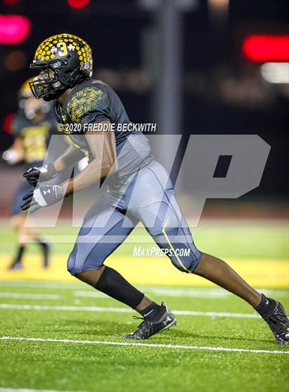 Thumbnail 2 in Malakoff vs. Pottsboro (UIL 3A D1 Area) photogallery.