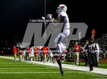Thumbnail 3 in Malakoff vs. Pottsboro (UIL 3A D1 Area) photogallery.