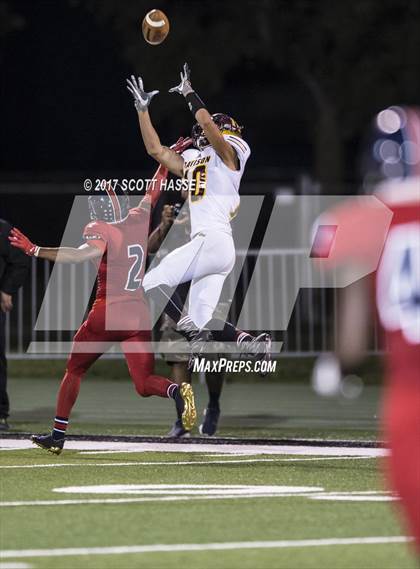Thumbnail 3 in Davison vs. Southfield Arts & Tech photogallery.