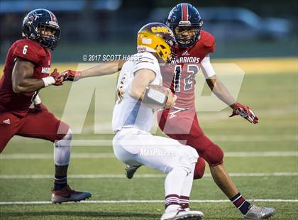Thumbnail 3 in Davison vs. Southfield Arts & Tech photogallery.
