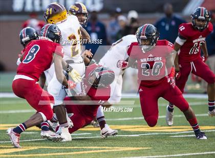 Thumbnail 2 in Davison vs. Southfield Arts & Tech photogallery.