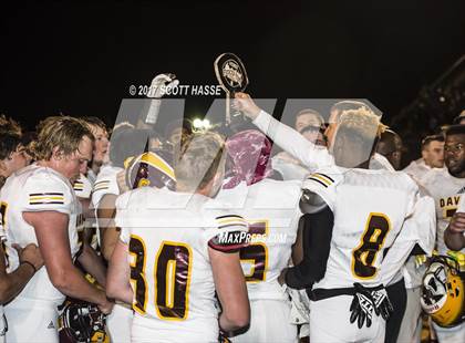 Thumbnail 2 in Davison vs. Southfield Arts & Tech photogallery.