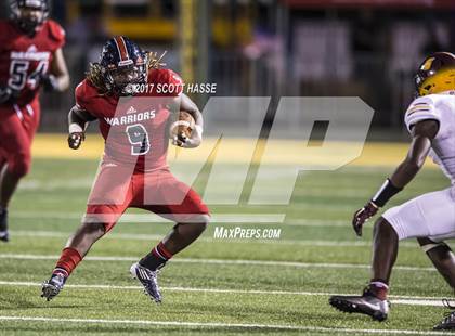 Thumbnail 2 in Davison vs. Southfield Arts & Tech photogallery.