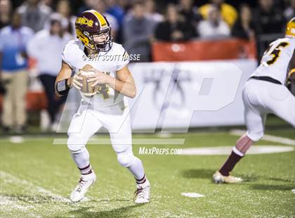 Thumbnail 3 in Davison vs. Southfield Arts & Tech photogallery.
