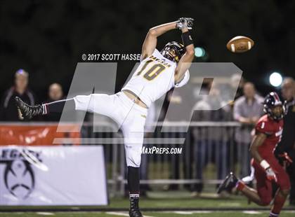Thumbnail 1 in Davison vs. Southfield Arts & Tech photogallery.