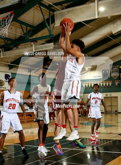 Thumbnail 3 in Cosumnes Oaks vs Liberty (Adidas Challenge) photogallery.