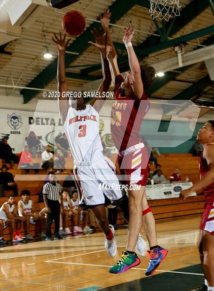 Thumbnail 3 in Cosumnes Oaks vs Liberty (Adidas Challenge) photogallery.
