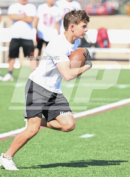 Thumbnail 3 in Paradise Honors vs. Morenci (ACU 7v7 Tournament) photogallery.