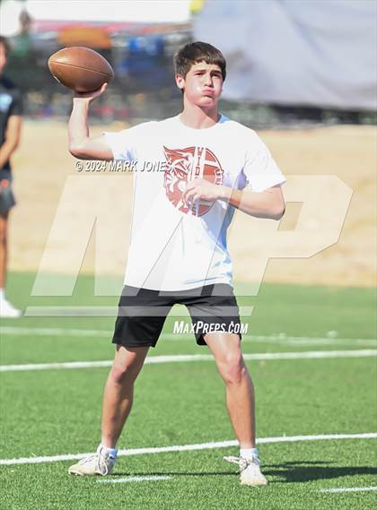Thumbnail 3 in Paradise Honors vs. Morenci (ACU 7v7 Tournament) photogallery.