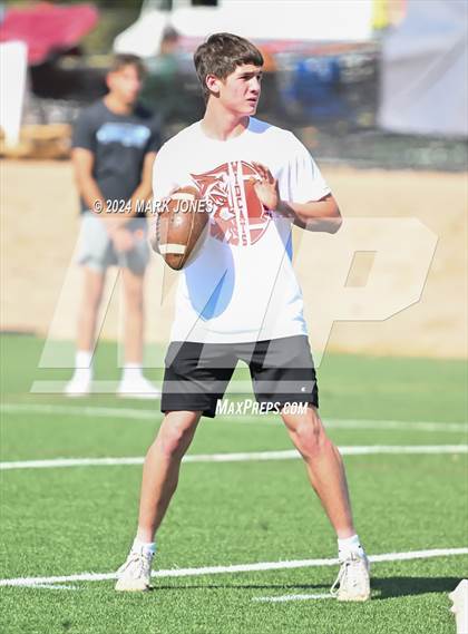 Thumbnail 1 in Paradise Honors vs. Morenci (ACU 7v7 Tournament) photogallery.
