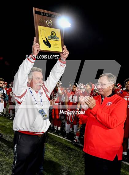 Thumbnail 1 in Mater Dei vs. Servite (CIF SS DIV 1 Championship) photogallery.