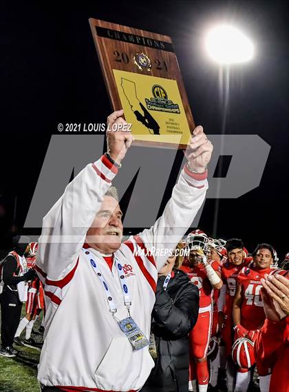 Thumbnail 3 in Mater Dei vs. Servite (CIF SS DIV 1 Championship) photogallery.