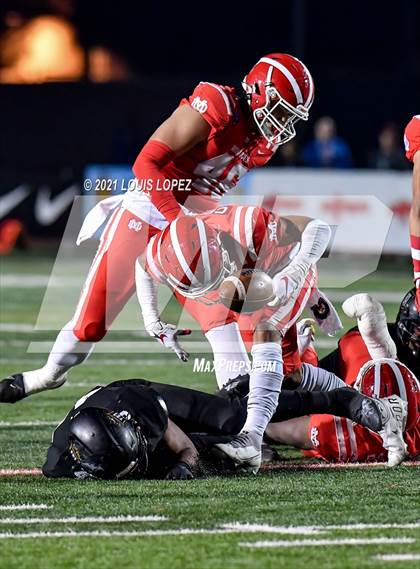 Thumbnail 2 in Mater Dei vs. Servite (CIF SS DIV 1 Championship) photogallery.