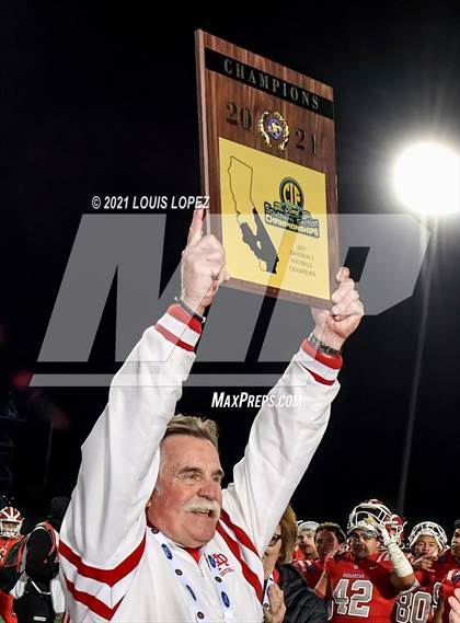Thumbnail 2 in Mater Dei vs. Servite (CIF SS DIV 1 Championship) photogallery.
