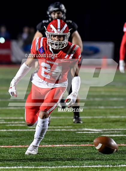 Thumbnail 2 in Mater Dei vs. Servite (CIF SS DIV 1 Championship) photogallery.