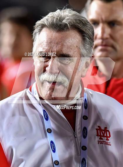 Thumbnail 1 in Mater Dei vs. Servite (CIF SS DIV 1 Championship) photogallery.