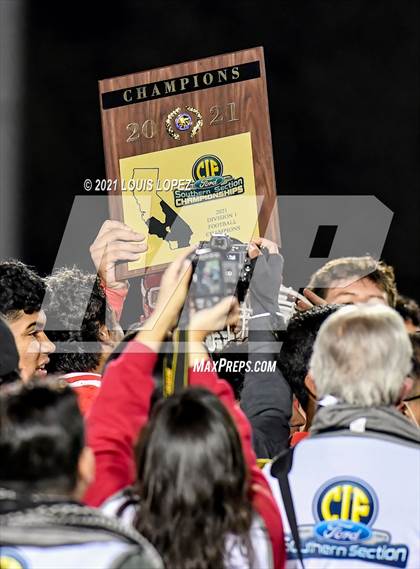Thumbnail 2 in Mater Dei vs. Servite (CIF SS DIV 1 Championship) photogallery.