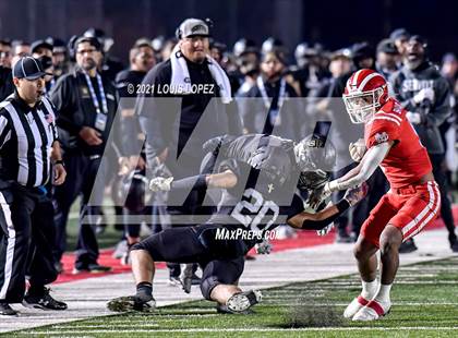 Thumbnail 3 in Mater Dei vs. Servite (CIF SS DIV 1 Championship) photogallery.