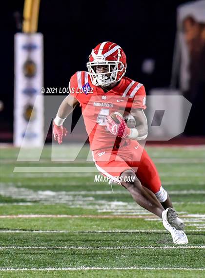 Thumbnail 2 in Mater Dei vs. Servite (CIF SS DIV 1 Championship) photogallery.