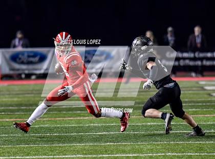 Thumbnail 2 in Mater Dei vs. Servite (CIF SS DIV 1 Championship) photogallery.
