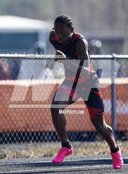 Thumbnail 1 in Mandarin Preseason Classic (400 Meter Hurdles) photogallery.