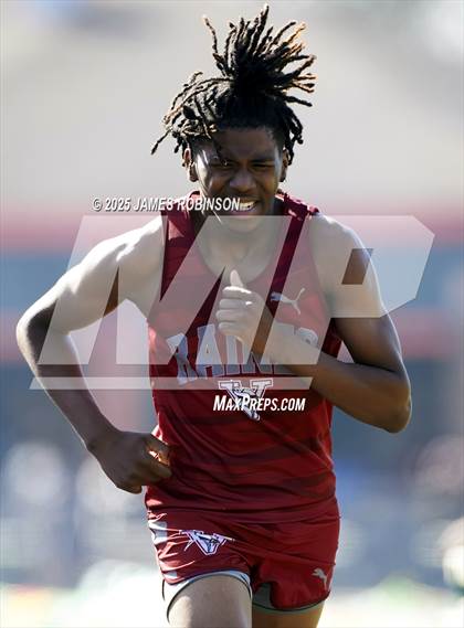 Thumbnail 1 in Mandarin Preseason Classic (400 Meter Hurdles) photogallery.