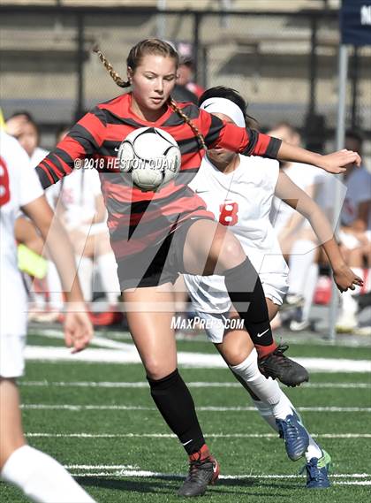 Thumbnail 2 in Oak Hills vs. Montgomery (Back Bay Invitational) photogallery.