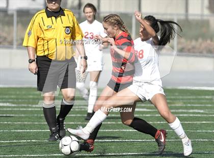 Thumbnail 2 in Oak Hills vs. Montgomery (Back Bay Invitational) photogallery.