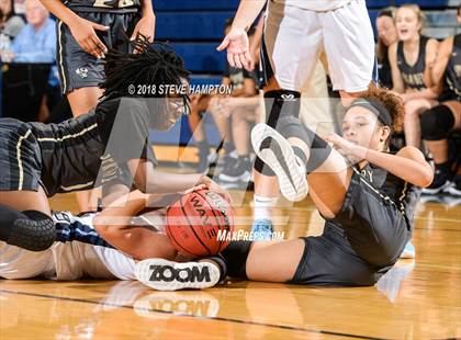 Thumbnail 1 in Sprayberry @ Cambridge (scrimmage) photogallery.