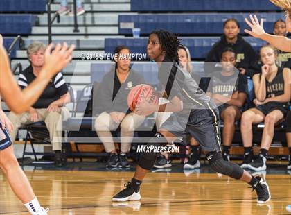 Thumbnail 2 in Sprayberry @ Cambridge (scrimmage) photogallery.
