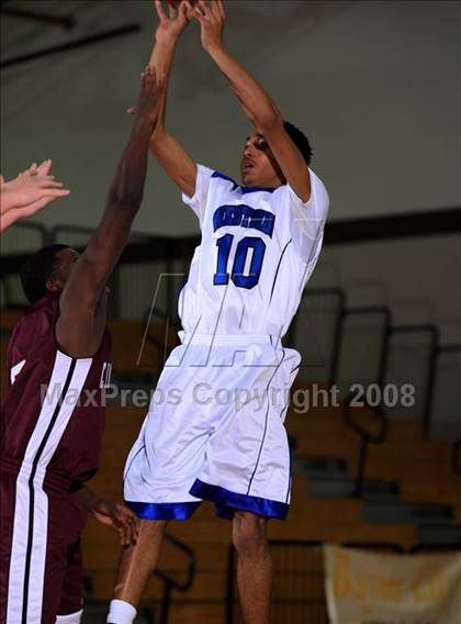 Thumbnail 1 in Westside vs. Cinco Ranch (McDonald's Texas Invitational) photogallery.