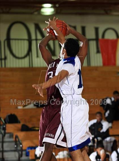 Thumbnail 3 in Westside vs. Cinco Ranch (McDonald's Texas Invitational) photogallery.