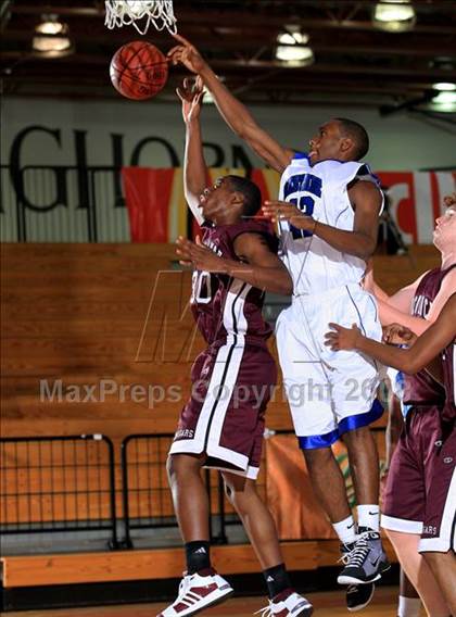 Thumbnail 3 in Westside vs. Cinco Ranch (McDonald's Texas Invitational) photogallery.