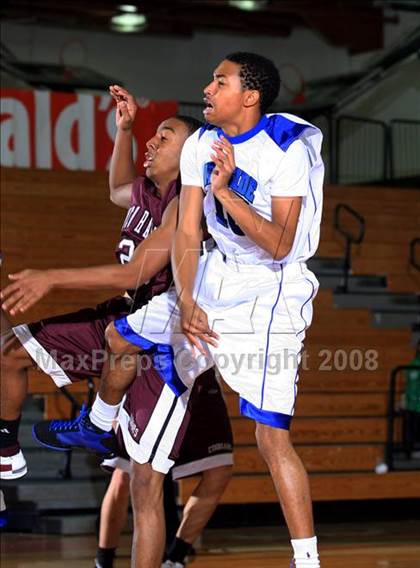 Thumbnail 2 in Westside vs. Cinco Ranch (McDonald's Texas Invitational) photogallery.