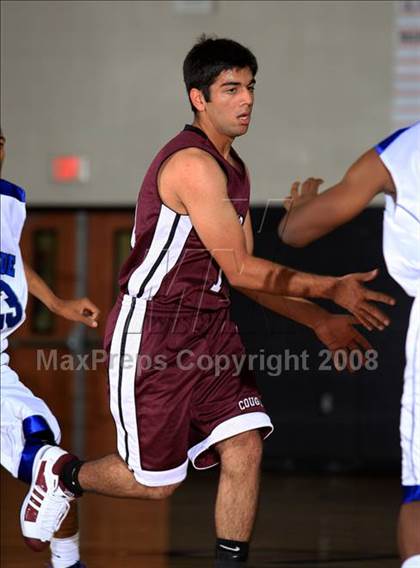 Thumbnail 2 in Westside vs. Cinco Ranch (McDonald's Texas Invitational) photogallery.