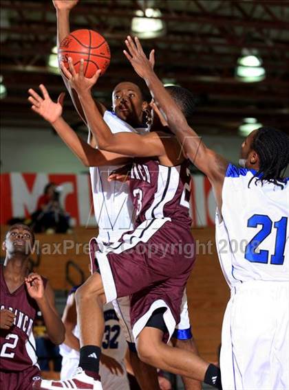 Thumbnail 3 in Westside vs. Cinco Ranch (McDonald's Texas Invitational) photogallery.
