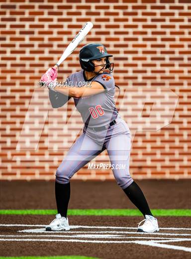 Van Vleck vs. Orangefield (UIL 3A D1 Softball Area)