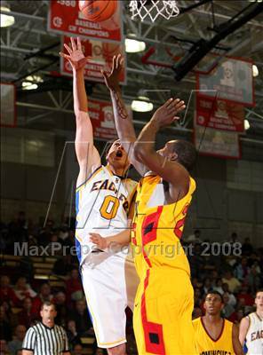 Thumbnail 2 in Santa Margarita vs. Dominguez (Nike Extravaganza) photogallery.