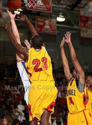 Thumbnail 1 in Santa Margarita vs. Dominguez (Nike Extravaganza) photogallery.