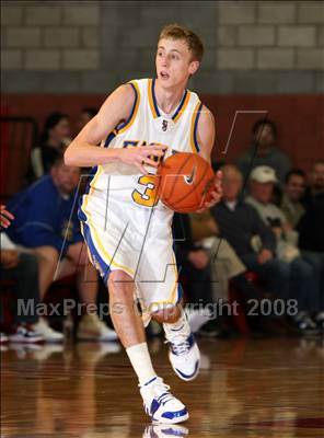 Thumbnail 3 in Santa Margarita vs. Dominguez (Nike Extravaganza) photogallery.