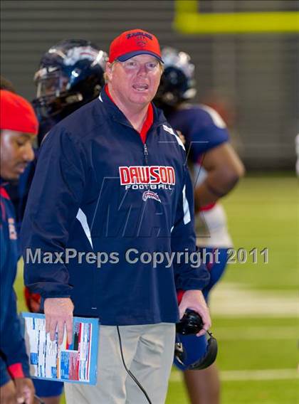 Thumbnail 1 in Lake Travis vs. Dawson (4A Div 1 Semifinal) photogallery.