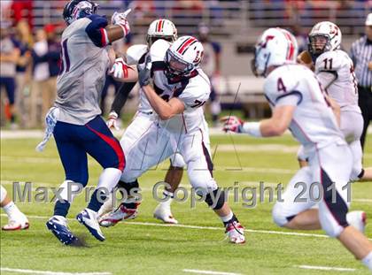 Thumbnail 3 in Lake Travis vs. Dawson (4A Div 1 Semifinal) photogallery.