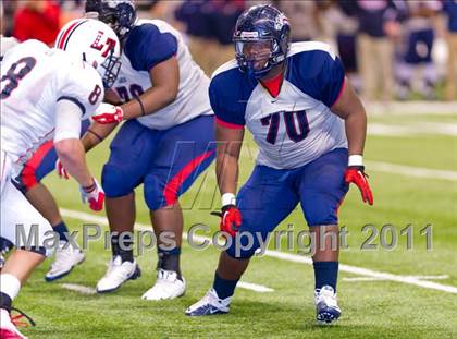 Thumbnail 1 in Lake Travis vs. Dawson (4A Div 1 Semifinal) photogallery.